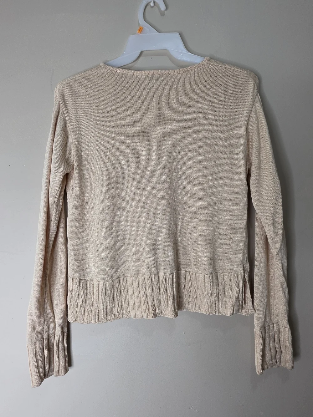 Ann Taylor LOFT Beige Knit Sweater Ruffle Hem Size S Soft Lightweight - Picture 13 of 13